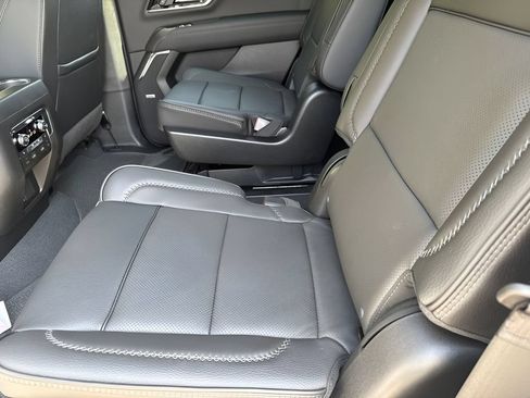 New 2026 GMC Yukon Denali w/ Advanced Technology Package AWD/4WD image 23