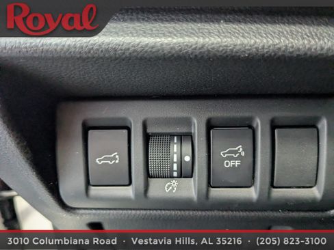 Used 2020 Subaru Outback Limited AWD/4WD image 19