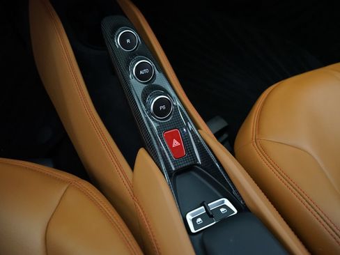 Used 2021 Ferrari F8 Tributo RWD image 17