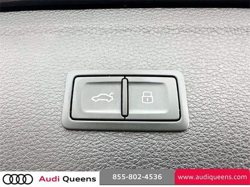 Used 2023 Audi Q5 2.0T Premium w/ Convenience Package image 11