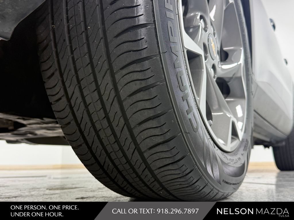 Used 2024 Chevrolet Trax LT w/ LT Convenience Package FWD image 10