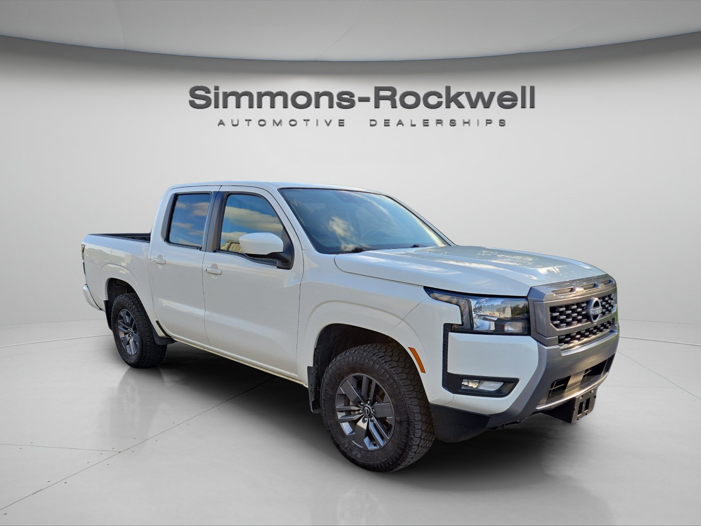 Used 2025 Nissan Frontier SV w/ SV Convenience Package AWD/4WD image 7