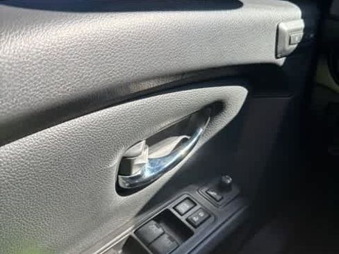 Used 2021 Nissan Titan PRO-4X w/ Pro-4x Convenience Package image 18