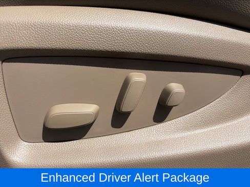 Used 2019 GMC Yukon XL SLT AWD/4WD image 18