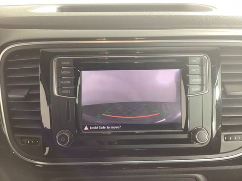 Used 2016 Volkswagen Beetle 1.8T SE image 24