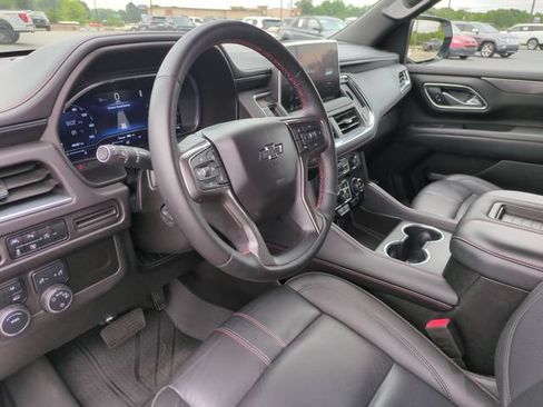 Used 2024 Chevrolet Suburban RST w/ Luxury Package AWD/4WD image 16