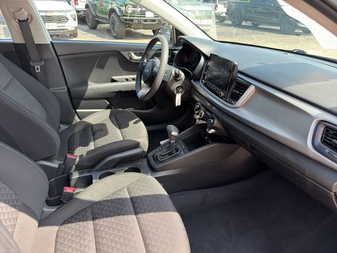 Used 2023 Kia Rio LX FWD image 32