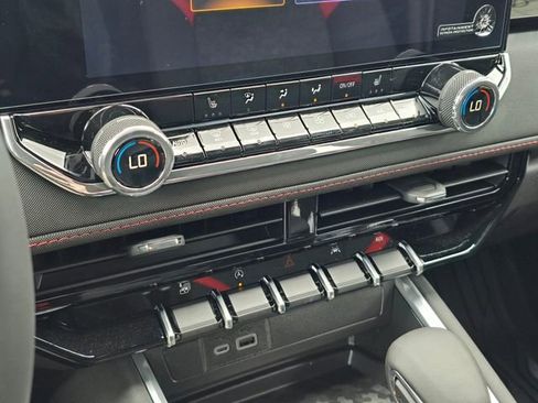 New 2025 Chevrolet Colorado Z71 image 26