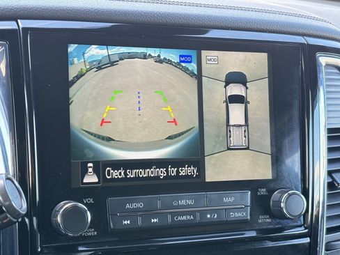 Used 2021 Nissan Titan Platinum Reserve image 5