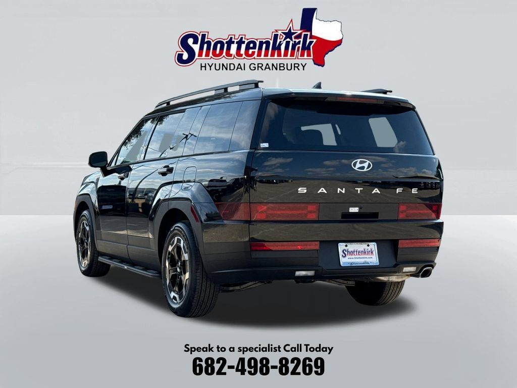 Used 2026 Hyundai Santa Fe SEL FWD image 8