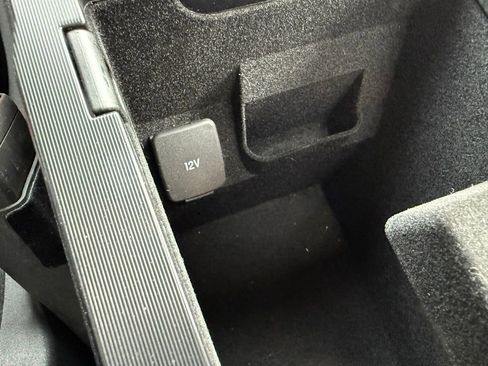 New 2025 Lincoln Corsair Reserve w/ Towing Package image 52