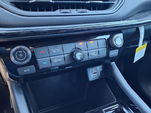 New 2026 Jeep Compass Altitude AWD/4WD image 14