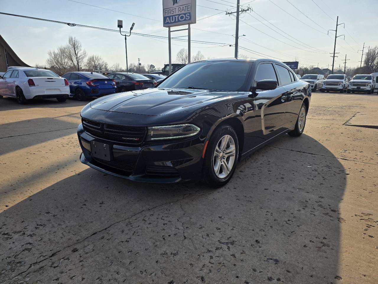 Used 2022 Dodge Charger SXT w/ Leather Interior Group RWD image 3