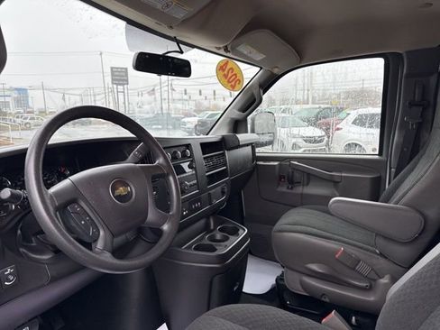 Used 2024 Chevrolet Express 2500 w/ Driver Convenience Package image 8
