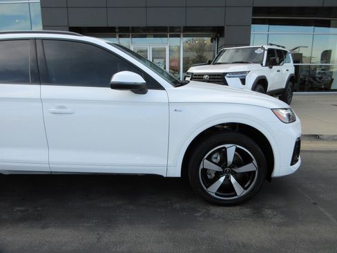 Used 2023 Audi Q5 2.0T Premium Plus w/ Premium Plus Package image 14