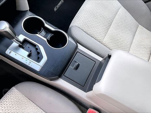 Used 2012 Toyota Camry LE FWD image 15