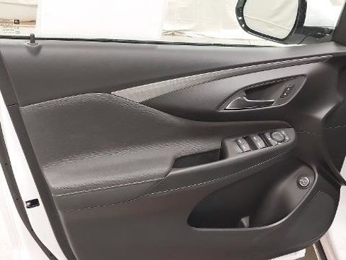 New 2026 Buick Envista Avenir image 23