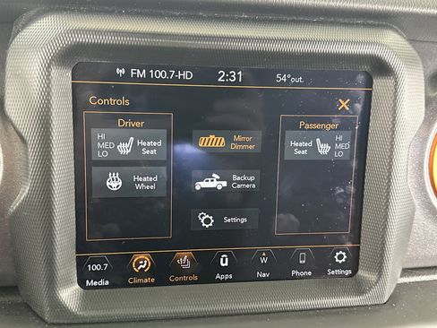 Used 2023 Jeep Gladiator Mojave w/ Cold Weather Group image 21