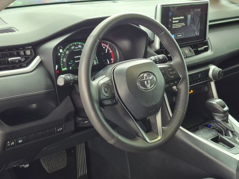 Certified 2025 Toyota RAV4 XLE Premium FWD image 14