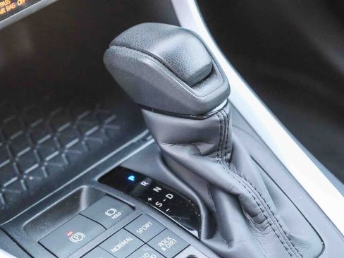 Certified 2025 Toyota RAV4 XLE AWD/4WD image 21