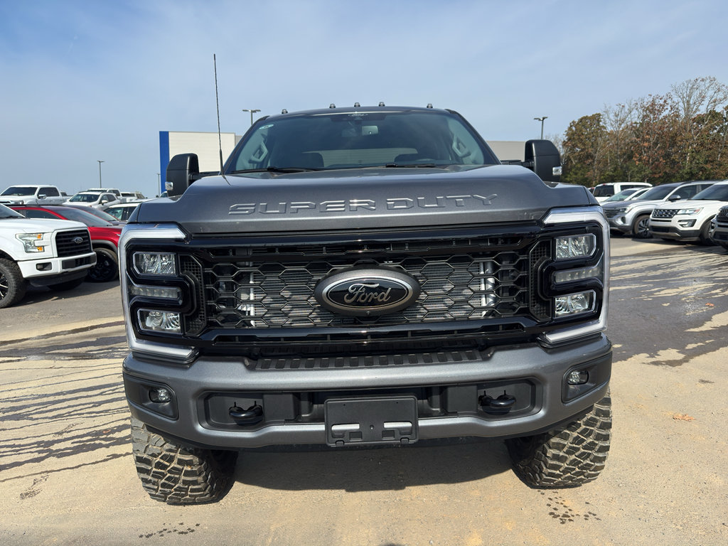 New 2026 Ford F250 4x4 Crew Cab Super Duty image 2