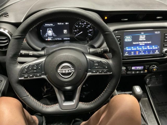 Used 2023 Nissan Kicks SR w/ SR Premium Package FWD image 33