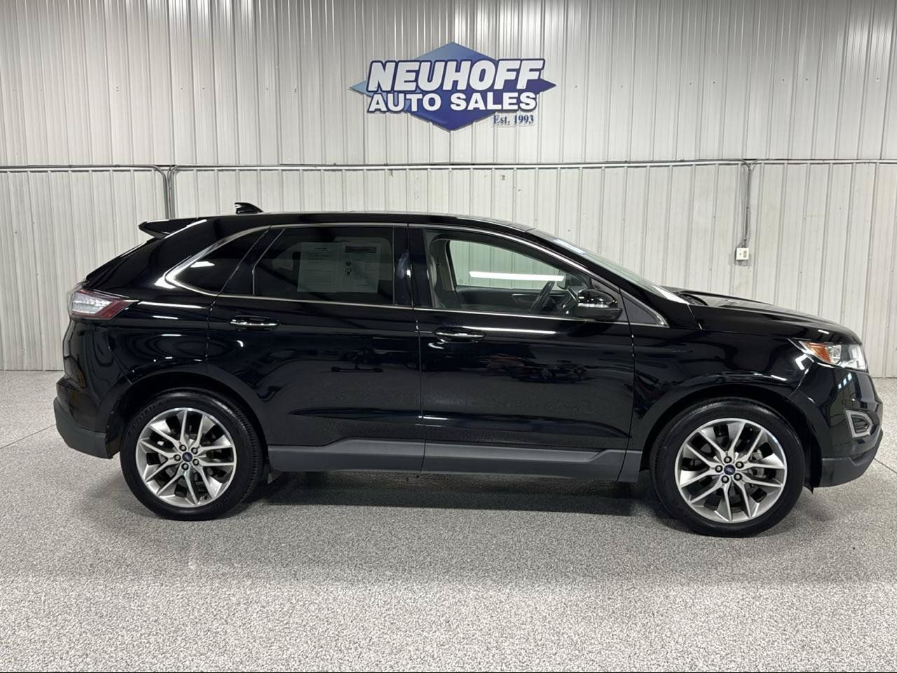 Used 2018 Ford Edge Titanium w/ Equipment Group 301A FWD image 1