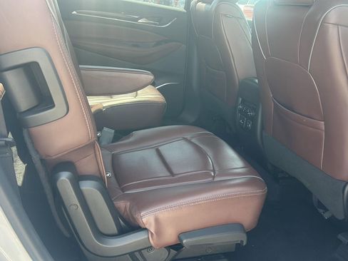 Used 2018 Buick Enclave Avenir w/ Trailering Package AWD/4WD image 12