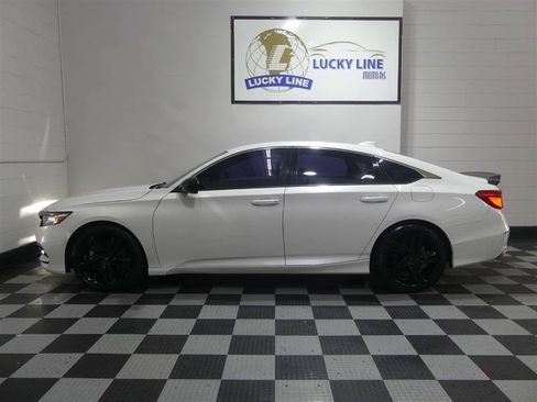 Used 2018 Honda Accord Sport image 7