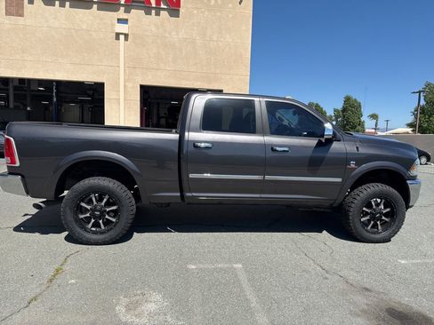 Used 2015 RAM 2500 Laramie AWD/4WD image 9