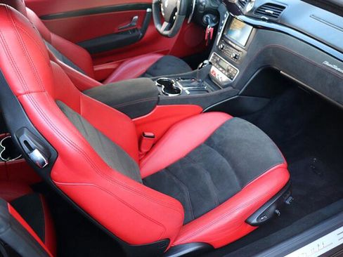 Used 2016 Maserati GranTurismo Sport image 12