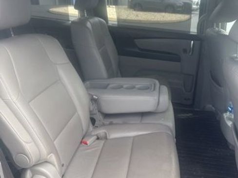 Used 2014 Honda Odyssey Touring image 14