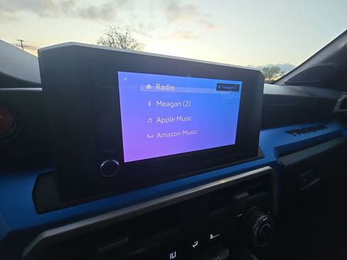 Certified 2025 Toyota Tacoma TRD Off-Road image 20