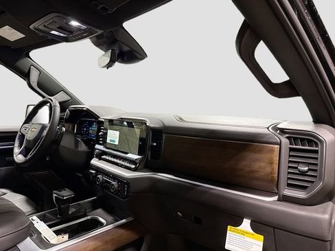 New 2026 Chevrolet Silverado 1500 High Country w/ Technology Package AWD/4WD image 33