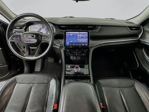 Used 2021 Jeep Grand Cherokee L Limited image 3