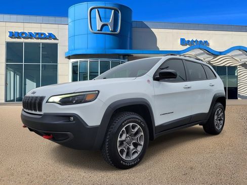 Used 2022 Jeep Cherokee Trailhawk AWD/4WD image 2