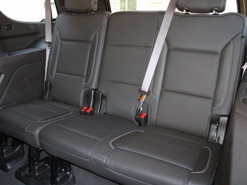 Used 2021 GMC Yukon Denali w/ Denali Premium Package image 7