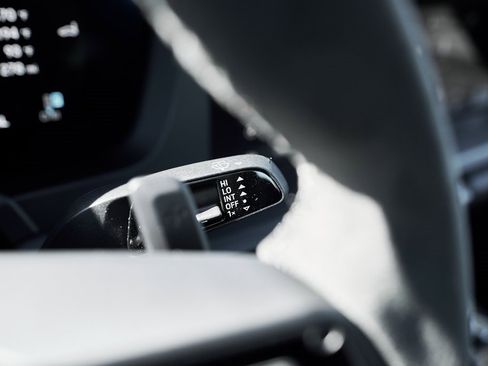 Used 2025 Porsche 911 Carrera 4 GTS w/ Premium Package image 48