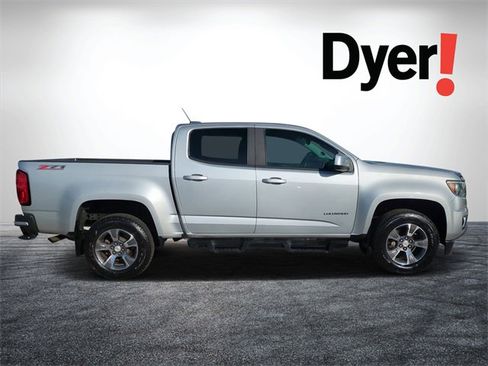 Used 2017 Chevrolet Colorado Z71 image 2