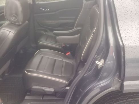 Used 2021 GMC Acadia Denali w/ Denali Ultimate Package image 10