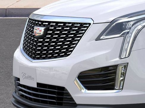 New 2026 Cadillac XT5 Luxury image 13
