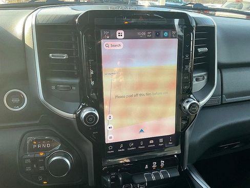 New 2026 RAM 1500 4x4 Crew Cab image 25