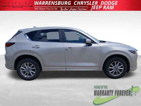 Used 2024 MAZDA CX-5 AWD 2.5 S w/ Select Package image 2