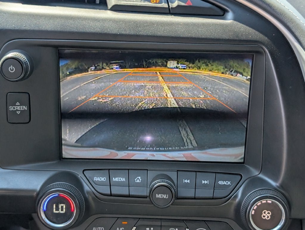 Used 2015 Chevrolet Corvette Z06 w/ 3LZ Preferred Equipment Group RWD image 21