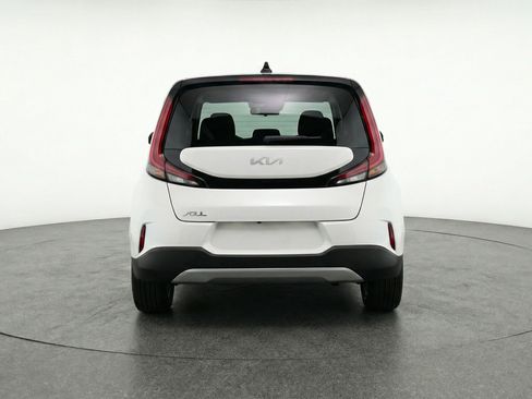 Used 2025 Kia Soul LX w/ LX Technology Package image 7