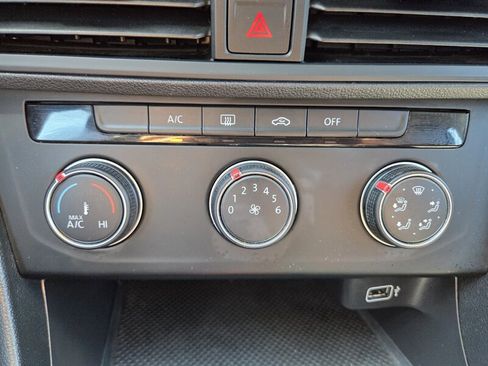 Used 2019 Volkswagen Jetta S image 20