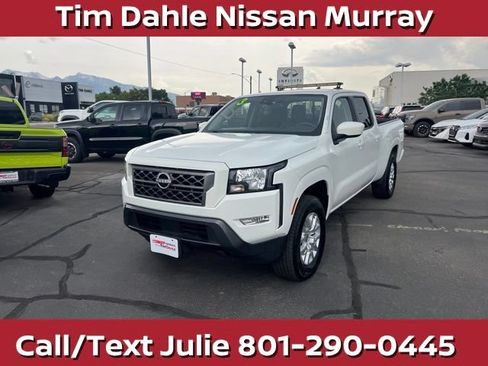 Used 2023 Nissan Frontier SV w/ Technology Package AWD/4WD image 5
