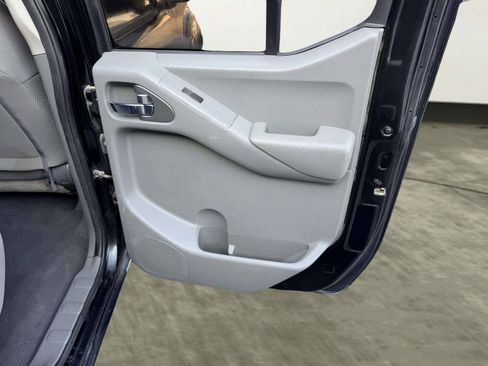 Used 2019 Nissan Frontier SV AWD/4WD image 20
