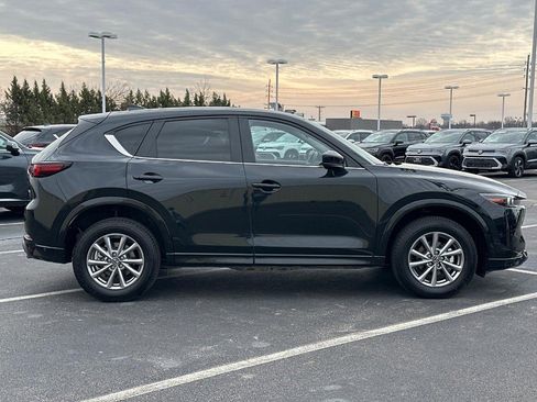 Used 2025 MAZDA CX-5 AWD 2.5 S w/ Select Package image 4
