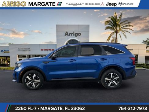 Used 2022 Kia Sorento S FWD image 4